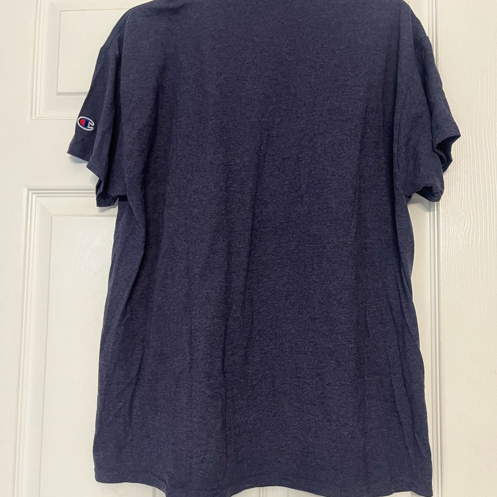 Villanova College Basketball Athletic Tee - Picture 4 of 4
